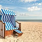 Semesterbostad Kapitaenshaus Mit Sauna Und Kamin Sellin (Rugen)