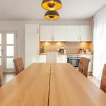 Semesterbostad Kapitaenshaus Mit Sauna Und Kamin Sellin (Rugen)