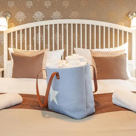 Vakantiehuis Kapitaenshaus Mit Sauna Und Kamin Sellin (Rugen)