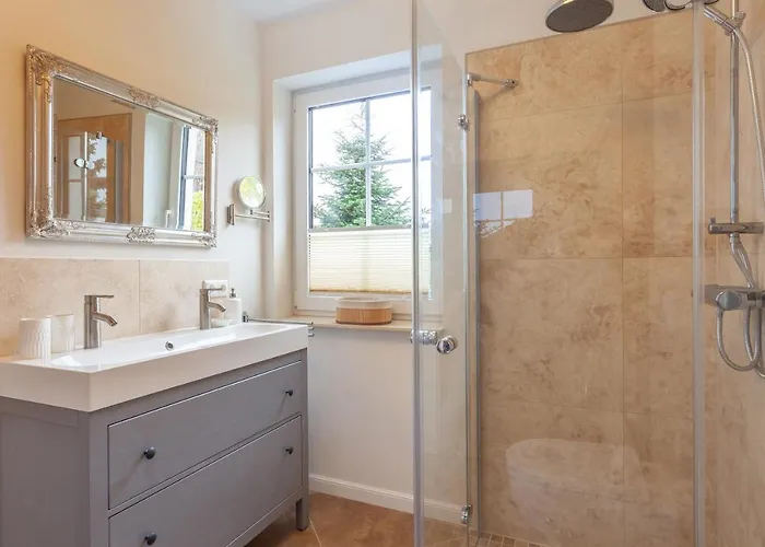 Vakantiehuis Kapitaenshaus Mit Sauna Und Kamin